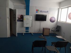 1 bedroom Commercial Property for rent Kenneth Dike Road, Awolowo Bodija Ibadan Oyo