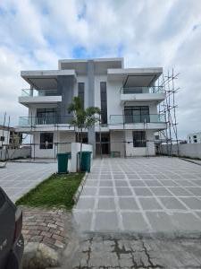 6 bedroom House for sale Hampton Bay Estate Ikate Lekki Lagos