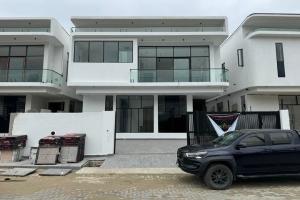 4 bedroom House for sale Royal Pine Estate Orchid Lekki Lagos