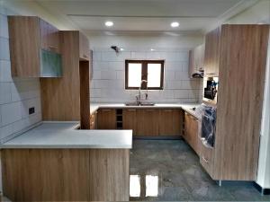 2 bedroom Flat / Apartment for sale In A Calm And Exclusive Neighborhood At Maryland Lagos Anthony Village Maryland Lagos