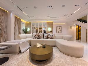 4 bedroom Flat / Apartment for shortlet Banana Island Ikoyi Lagos