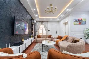 4 bedroom Flat / Apartment for shortlet Lekki Phase 1 Lekki Lagos