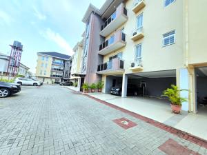 3 bedroom Flat / Apartment for rent Lekki Phase 1 Lekki Lagos