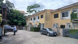 3 bedroom House for rent Off Awolowo Road, Ikoyi Lagos
