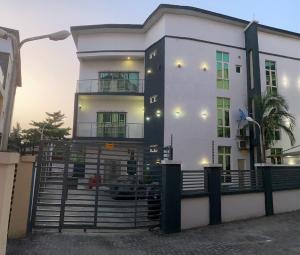 4 bedroom House for sale Parkview Estate Ikoyi Lagos