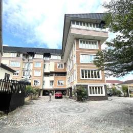 3 bedroom Flat / Apartment for rent Osapa london Lekki Lagos