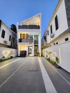 5 bedroom House for sale Ikota Lekki Lagos