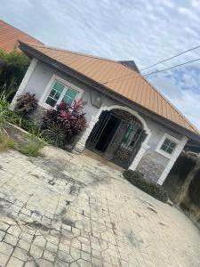 3 bedroom House for sale Oreta Igbogbo Ikorodu Lagos