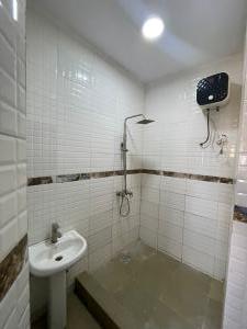 3 bedroom Flat / Apartment for rent Osapa London Lekki Osapa london Lekki Lagos